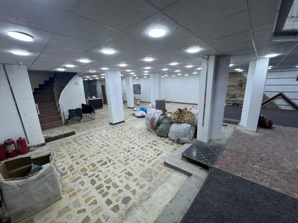 بنايه للايجار الزعفرانيه الاربع شوارع يم اول استداره
٢٥٠ متر واجهة ١٢ و نص طابقين قاعات مفتوحة و كل طابق بي حمام و رصيف ٥ امتار تصلح مجمع طبي او مركز تجميل او وكاله او شركة او مجمع تجاري للتواصل مع صاحب البنايه مباشره 
***********
غير متوفر على الفيس
