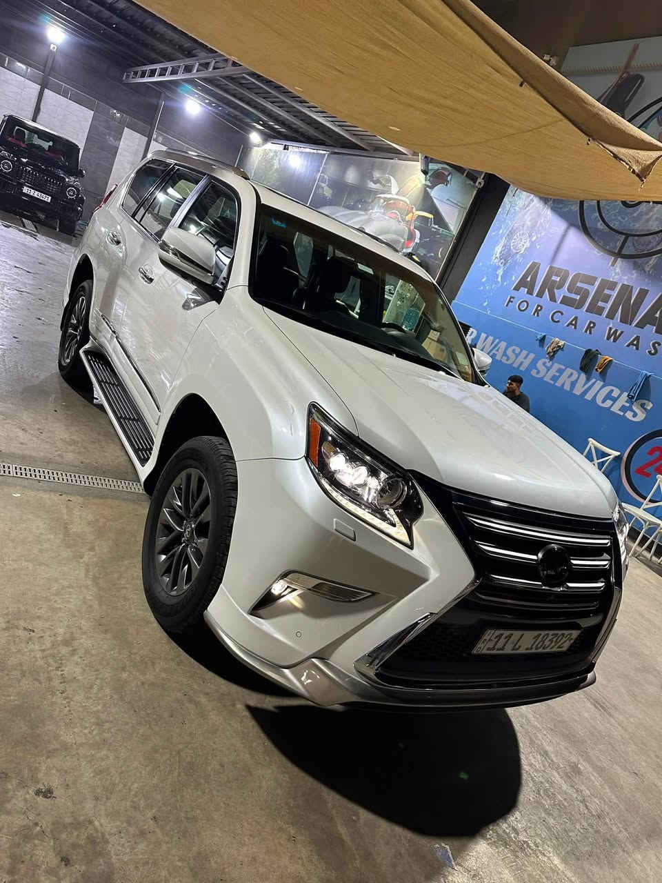 للبيع لكزز برادو   2018    GX 460 خليجي
صيانه ودهن لحد الان بشركه 
8 سلندر رقم بغداد
 ماشيه 70.000 
فول مواصفات 1/1  

المواصفات :

1- فتحة سقف 

2- حساسات خلفية وامامية وجانبية

3- كامرات مع رادارات 

5- تحكم ستيرن جهتين 

6 - نضام ECO الاقتصادي

7- ثلاجة تبريد 

8- مري شفط 

9- فور ويل 

10- نضام GBS

11- الابواب مع الجنطة 5 بصمات

12-كشنات جلد تدفئة وتبريد كهربائية 

13- نضام خزن ميموري 

14- جكات 

15 - كشنات جلد قرميدي 

16- قيادة ذاتية 

17- عدسات لايت زنون متحركة مع تحكم بمستوى الانارة 

18-علامات ترحيب ابواب 

19- نظام تشغيل عن بعد 

20- 7 راكب

21- ويل كب  حجم 20

22_ 8 ايرباك

23- تبريد 4 قطع

24- 3 شاشات كبيرة

25- ليد انارة 

26- مانع انزلاق 

27- هوك خلفي

28- بصمة تشغيل

29- بلوتوث

30- زراكات لايت ( تنضيف الايتات)

31- ستيرن كهربائي متحرك مع تشغيل البصمة

السعر 44.000 $

العنوان/ زيونه 

الأتصال على الرقم ***********
