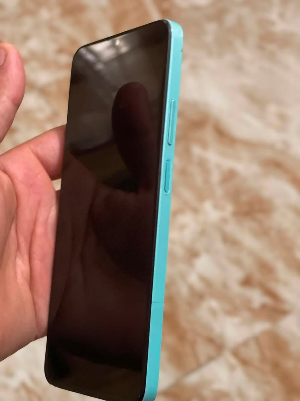 للبيع سعره ٨٥بيه مجالC51
ذاكره ١٢٨ 

مبدل شاشه 

وبيه فطر بين بصوره كلشي شغال بصمه صوت اتصال 
أو كروس آيفون وطنية فرق
تواصل ***********

