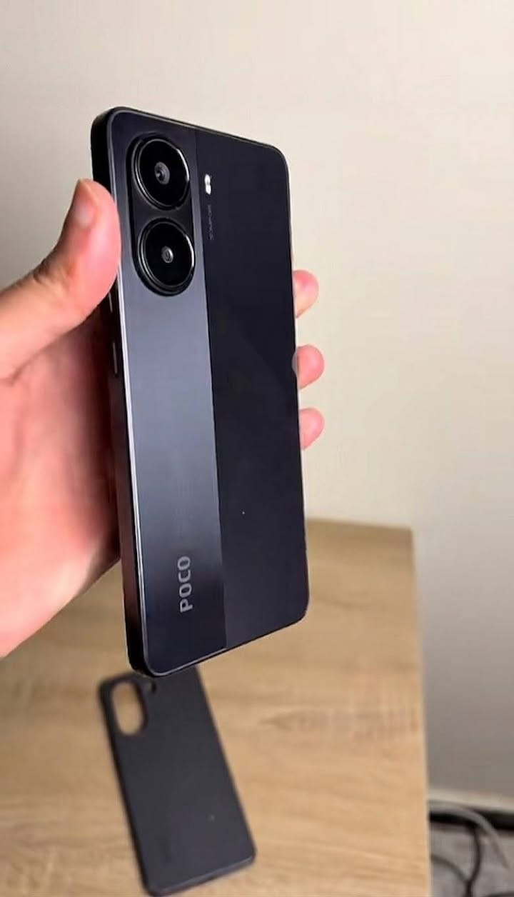 POCO X7 PRO🔥
528 G ✅

كاميرا 4K ✅

كاميرا 60 FPS ✅

للبوبجي 120 فريم حقيقي ✅

كاميرا امامي شغال ✅

خاصيه NFC شغال ✅ 

واي فاي و بلوتوث كله شغال ✅ 

شاحنه 90 واط بلادي وياه ✅
جهاز انطيك ياه بشرط الكارتون وياه 
ما بيه اي عيب جهاز لوك و نار ما شاء الله 🔥

سعر (250) الف و بي مجال للشراي 
مكاني كركوك
