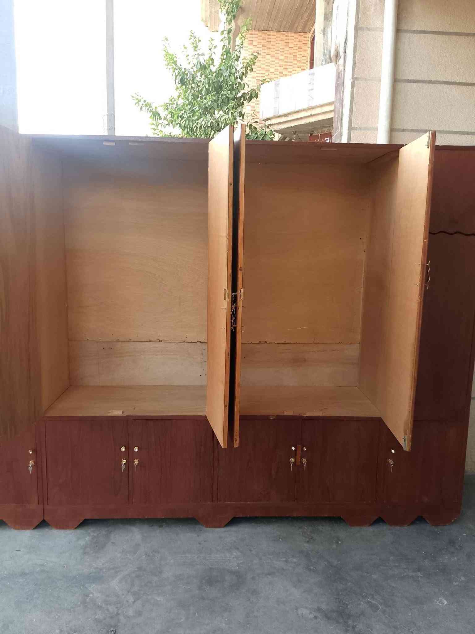 سلام عليكم بيت فرش مقبط  كلاري صاج عراقي نظيف جدا جدا جدا  بعده على وضع بلادي 3 متر استندر عمقه 60 ارتفاعه مترين 25 سنتيم مابيه نقص برغي كامل سعر300 الف العنوان كلار  كلمن يرده يتصل على الرقم رجا مو شراي لا تخابر ***********
