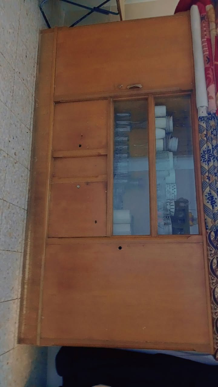 بوفيه اخشاب لابيع الاستفسار على الرقم *********** المكان كوفه
