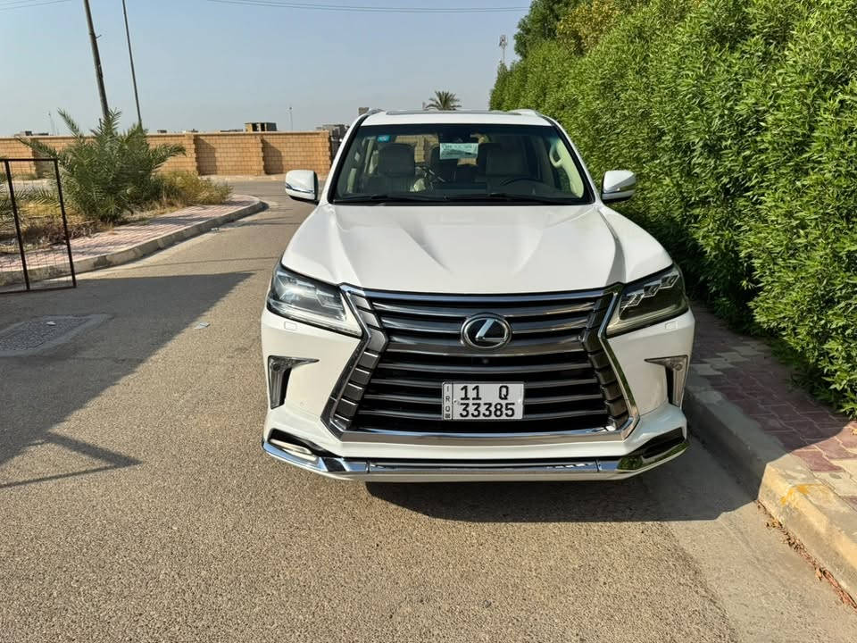 Lexus LX570 2017 خليجي 🇯🇵🔥

للبيع لكزس LX570 موديل 2017 خليجي، سيارة نظيفة جداً وتستاهل.

• خليجي – كفالة عامة
• بريم أصل 
• لا يوجد حادث
• فول مواصفات
• داخلية جلد لون بيج، نظيفة جداً
• 7 ركاب
• شاشة وسطية وأنظمة تحكم متعددة
• تبريد وتسخين المقاعد
• دبل ونظام تحكم بالطرق
• كاميرات وحساسات
• السيارة نظيفة من الداخل والخارج
• المقاعد عليها تغليف، والمحافظة عليها واضحة
السيارة نظام جكات تصعد وتنزل الكراسي كهرباء 
بريم فول واحد على واحد سوبر سبورت جنطة كهرباء ترحيب عند فتح الباب السيارة ماشية 108 كم بس 
السيارة جاهزة للفحص بأي مكان يختاره المشتري، .

📍 الموقع: بابل ، الحلة 
📞 للتواصل: راسلنا على الواتساب 
***********
***********
او
اتصل على الارقام 
*********** 
***********
