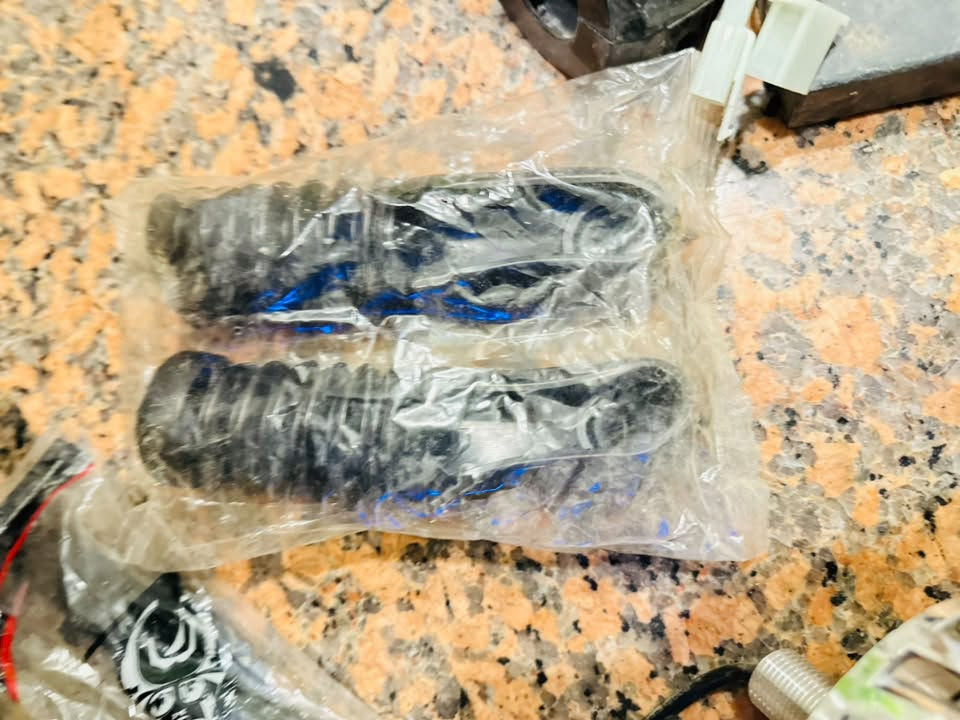 سلام عليكم غراض للبيع جدد شراي يجي خاص وهذه رقمي ***********
