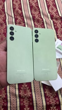 للبيع جهازين A14 السعر 225 مكان حي اور الشعب 07702613063