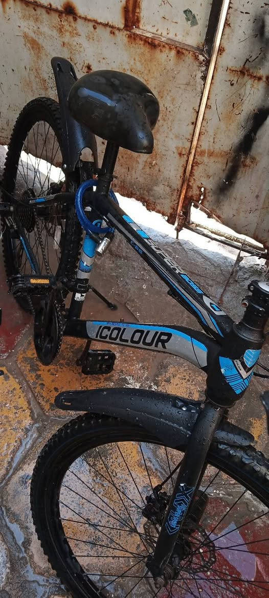 🚴‍♂️ للبيع او مروس بناتي: بايسكل رياضي نظيف وبحالة جيدة جداً 🚴‍♂️
بايسكل جاهز وما ينقصه شيء، كير وتبديل النمر كله شغال ونظيف.
⚙️ المواصفات:
الماركة: ICOLOUR (Super Boss)
الحجم: 26 ونص
السرعات: 7 نمر
نظام التبديل: ماركة Shengda
البريكات: ديسك (أمامي وخلفي)
المرفقات: ستاند (جك) للوقوف + جاملاغات جدد
📌 للتواصل والسعر:
السعر: [ 70 الف وا بي مجال بسيط بي مجال بسيط]
العنوان: [ نجف الاشرف لا يوجد توصيل]
رقم الهاتف: [ *********** ]
للتواصل: يرجى المراسلة على الخاص أو على الواتساب على الرقم المذكور النجف, العراق
