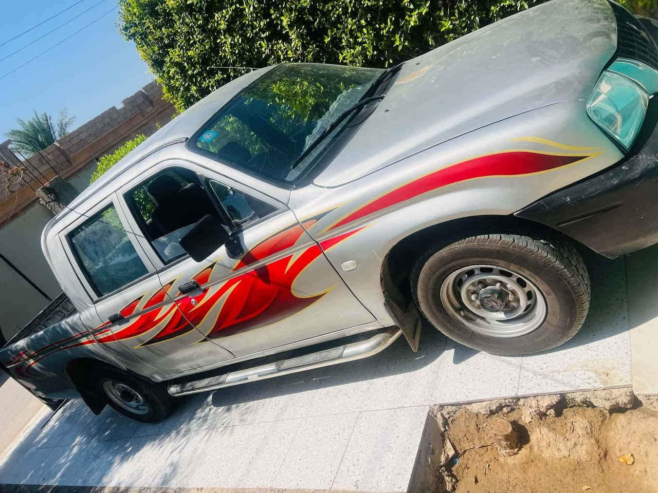 مسيوبيشي للبيع موديل ٢٠٠٠ دبل قماره رقم بغداد دولي تبريد ثلج السعر ٦٥ وبيه مجال للاستفسار الاتصال على الرقم ***********
