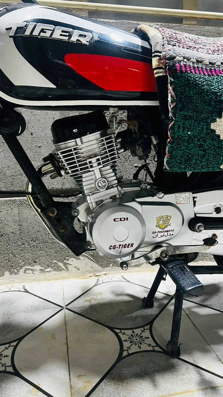 سلام عليكم🙌🏼 درجة🏍 اربعه كير تايكر لون اسود متياز نضيفه مديل 2023🌠مكفوله من كلشي دراجه اخت الجديد🗯 ما متعوبه اوراق سكنر سعره 625 وبيه مجال للطيبين دراجه نضيفه شلعه ومعدل خير من الله العنوان كربلاء قنطره السلام 📍ما متواجد خاص📍اتصال فقط اتصل وبيك خير وتدلل ***********💫🏍
