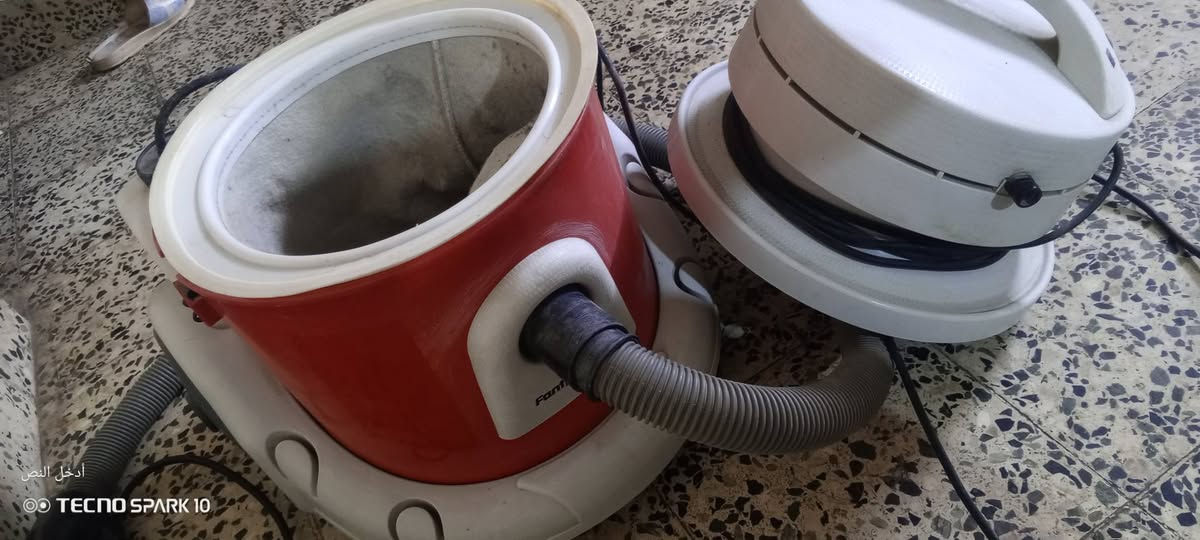 من بيت البيت والسـعر 60 وبطبـاخ مستعمل السـعر 
مكنسه كـهربائيه غسـل وكنـس استعمال قليل والخدوش بسبب التحويلات من بيت البيت والسعر 60 

   
كـاونتـر ثلاث قـطع أيضاً خدوش بسيطه الـسعر 175 وبي مجال 

مستعجل ع بيعتهم لأن صاحب الاغراض محتاج 

للأستفسار واتس اب  : ***********

نص مكتوب في الصور:
- أدخل النص
- TECNO SPARK 10
- أدخل النص TECNO SPARK 10