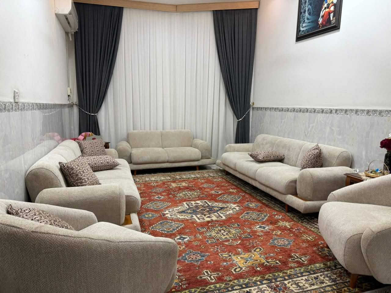 دار للبيع مساحته ١٠٠م ٣ طوابق 
٢ غرف نوم ٢ هول ٢ حمام وصاله وطابق الثالث مخزن وبيتونه كله مرمر وسيراميك اسباني 
العنوان حي الشهداء الثانيه مقابل صول الوهاج يبعد ٢٥٠م عن شارع طهمازيه الرئيسي السعر وباقي التفاصيل خاص او👇👇
*********** اتصال 
***********وتساب حلة, بابل

