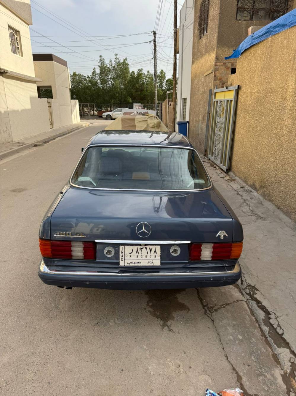 جامبو • ١٩٩٠ • باب قصير