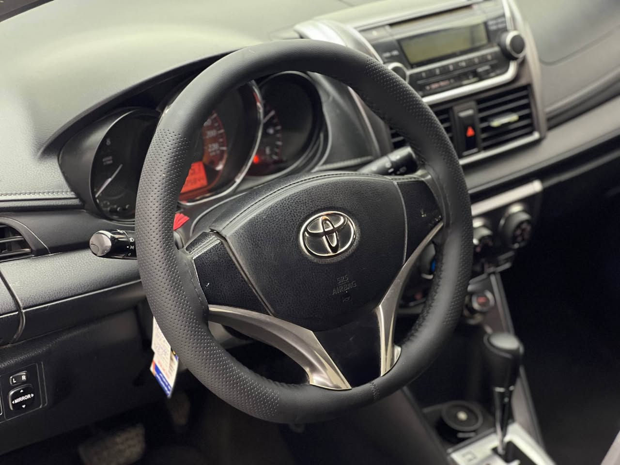 Toyota Yaris 2016 
تویوتا یارس ٢٠١٦

مکینة ٤ سلندر ١.٣ لتر 
ماشیة 320,000 کم 

ضزر السیارة جاملغ صبغ و بیها اماکن بارد 
مكفولة من كير و محرك و كهربائيات

و ب سعر (95$) ورقة و بيها مجال
و علیها ٦٠٠$ ينزل من السعر 

مكان السيارة

دهوك -معرض ارشف R-Shev
رقم51 من معارض التيرمينال 

***********
*********** دهوك, العراق
