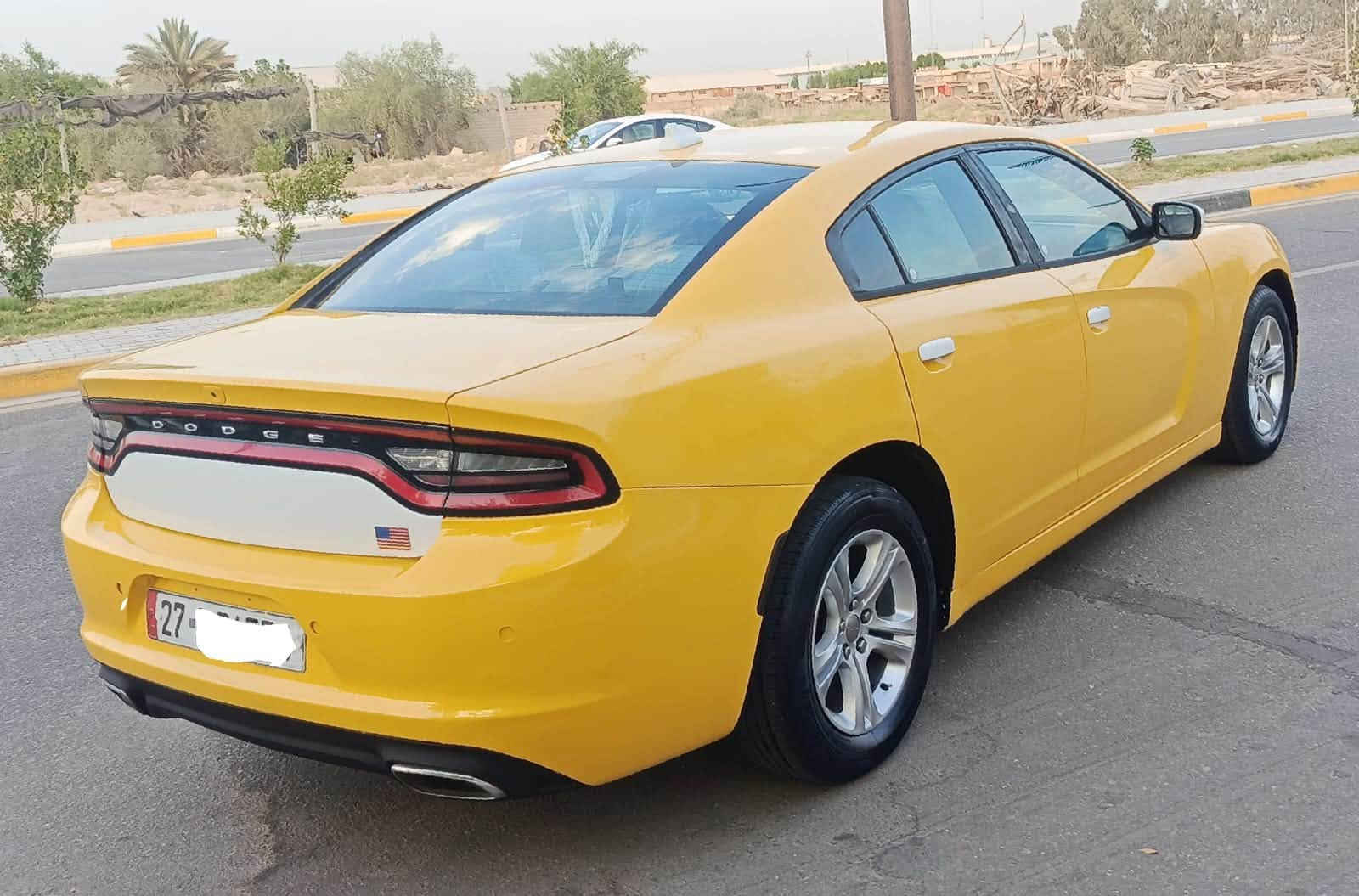 السعر 142 للاستفسار *********** جارجر موديل 2018 امريكي حادثه جاملغ امامي وبالعراق جاملغ خلفي مكينه 3600 وكير مكفولات تبريد ثلج حداديه جديده تخم تاير السيارة جديده وجاهزه ما بيه أي نقص رقم انكليزي مكانه كربلاء
