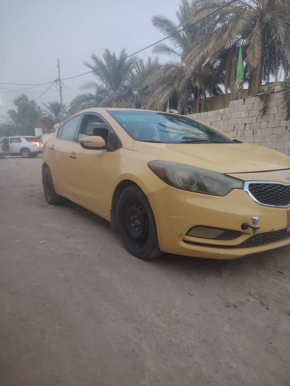 سلام عليكم
فورتي للبيع موديل2015 

رقم بغداد بسمي 

محرك جي داي 

محرك كير خير من الله*********** غير متواجد ع نت
