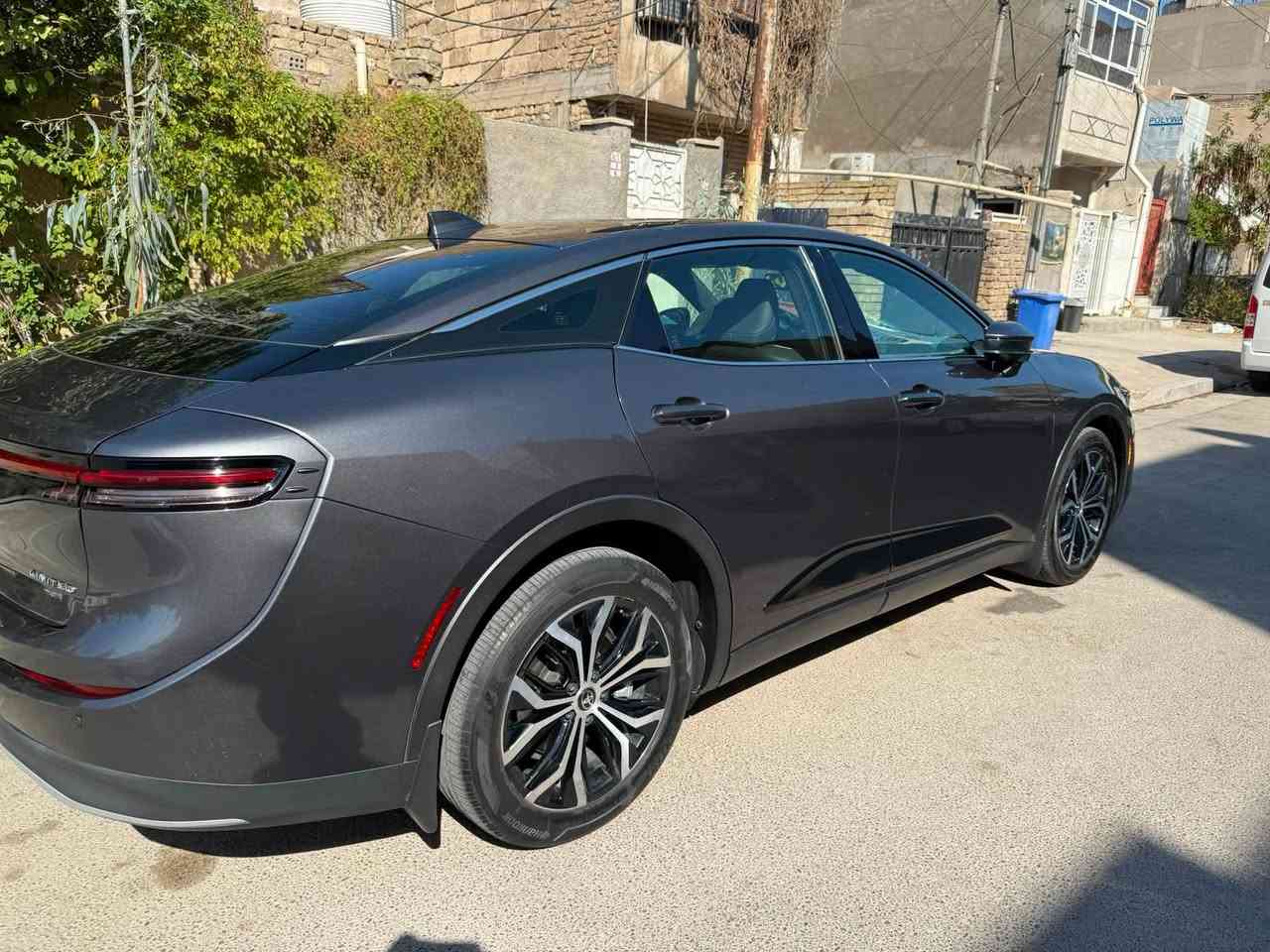 كراون فول لمتد هايبرد 2024 للبيع بدون ايرباك
محرك 2500 تنفس طبيعي ، سيارة فول لمتد
سيارة بانوراما و ٥ بصمات كراسي خزن وجلد وكهرباء وتبريد وتدفئة حتى الكراسي الخلفية وقطعتين تبريد وشاشة كبيرة وكاميرا خلفيه ورادارات وحساسات امامية وخلفية وجانبية وتوقف ذاتي وتحديد مسار عدادات دجتل وتحكم ستيرن جهتين ومري كهرباء وقلاب من ترجع للخلف ماشية ١١ الف ميل سيارة نظيفة وجديدة جداً وكامله من كل النواحي 
سيارة بدون ايرباك بدون شاصي بدون دواخل بيها ربع جاملغ امامي ايمن صبغ وشبر تعديل بارد بالبنيد فقط وصور الحادث موجودة
السعر ٢٧٢ ورقة وبيها مجال 
مكانها بغداد / حي العدل 
للاتصال ***********
