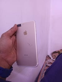 ايفون ٧ • نضيف • قفل