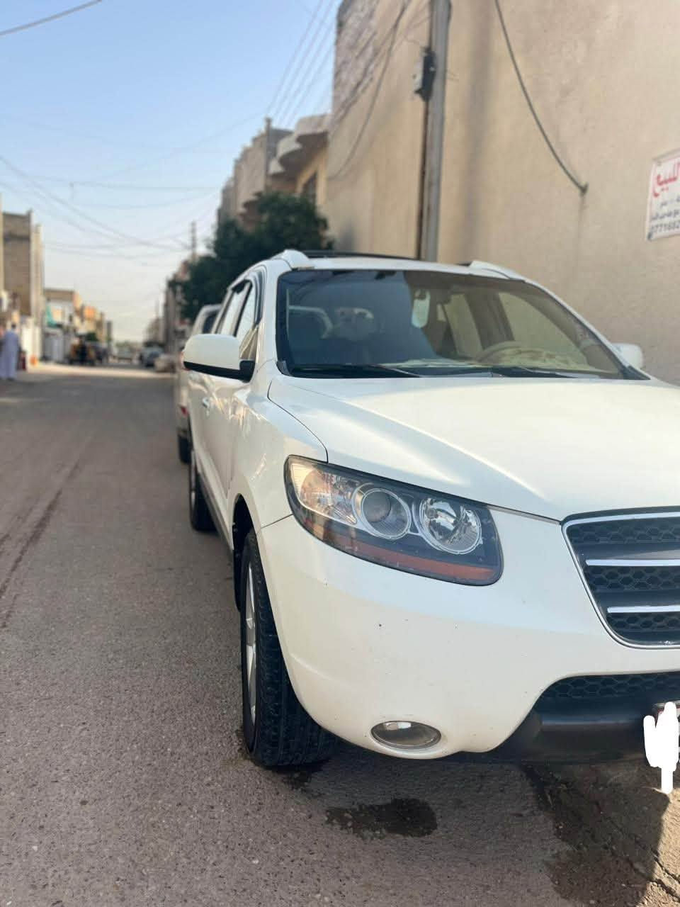السلام عليكم للبيع سنتافي دخول جديد متومه طبق الأصل وبيهه حصه بكل المحطات سياره جديده معنه الكلمه ومابيها نقص برغي واحلا من الصور مكان بغداد السعر 43 الرقم***********
