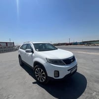 سورنتو 2015 خليجي مكينة 2400 فول مواصفات عدا البانوراما  رقم شمالي  مك...
