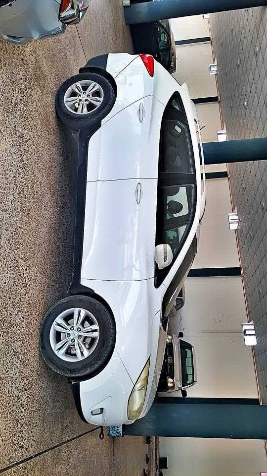تکسون 2012  
گێر و مەکینە شەرت نەڤەبوی
صبغ 2 پارچە بێ داخل
غرامە 515000 هزار
سعر 118 
*********** دهوك, العراق
