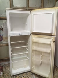 ثلاجه البيع على شغل وتبريد وتجميد سعر 125 مكاني بغداد الجديده رقمي 077...