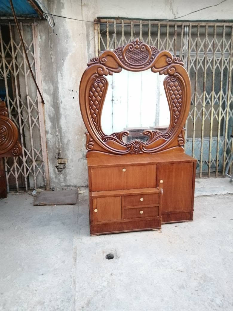 ميز تواليت صاج توصئ السعر ب 115  وبي مجال العنوان بغداد الكرخ تقاطع درويش البياع شارع البداله الانتصارسوق اميمه فرع مجمع الرازي ع اليمنه منتصف شارع ع اليسرى خلف مي اور
***********
*********** بغداد, العراق
