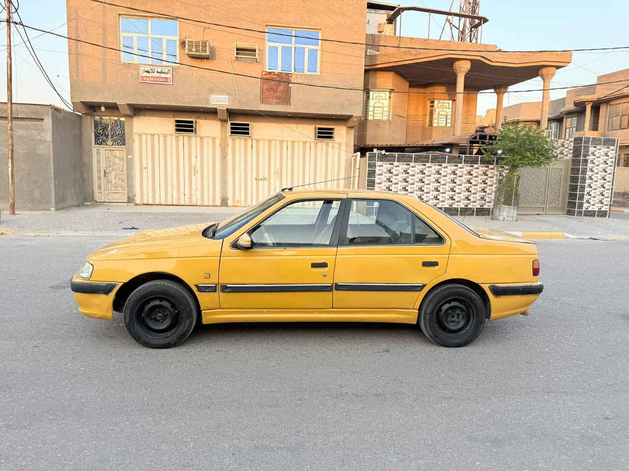 بيجو بارص 2011سياره جاهز كير مكينه حداديه تخم تاير رقم مثني بسمي سيارة بلاديه هيئه مصفره  جاهزه السعر 24وبيها مجال بسيط مكان سياره السماوه لاستفسار ***********
