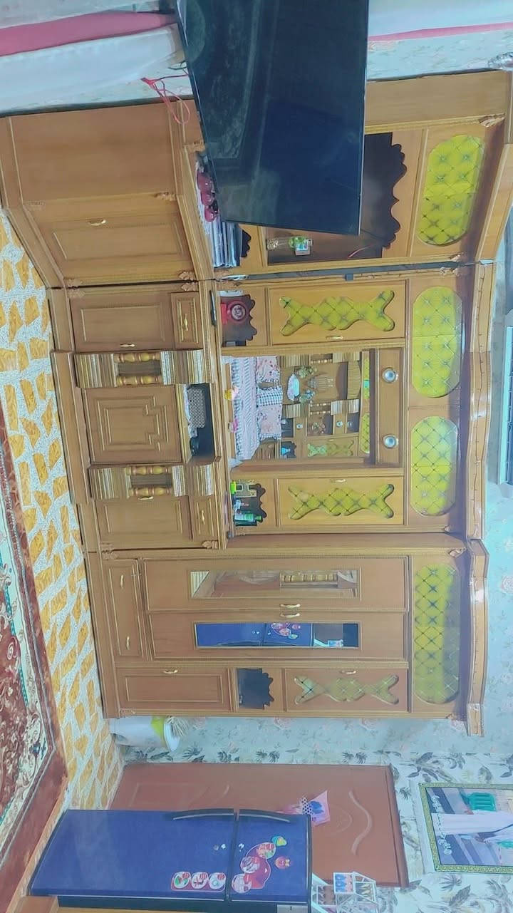 غرفه للبيع 
جبيل سد الفلوجه 
السعر مليون و200 وبيهه مجال 
***********
