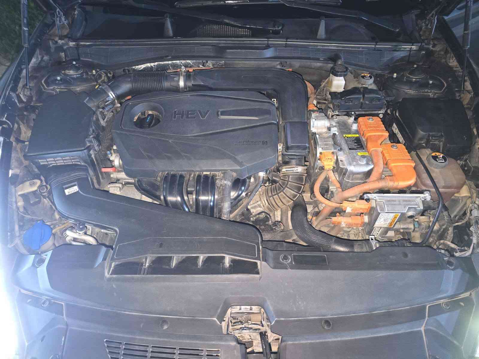 🚗 للبيع: هيونداي سوناتا هايبرد 2023

🔹 الموديل: 2023
🔹 الفئة: Blue هايبرد
🔹 اللون: سيلفر
🔹 الوارد: أمريكي 🇺🇸
🔹 الممشى: 86,000 كم
🔹 الموقع: بغداد
🔹 المالك: صاحب السيارة مباشرة

✅ السيارة بحالة جيدة
✅ الهايبرد والمحرك والقير يعملون بصورة جيدة
⚠️ توجد آثار بسيطة من ضربات البَرَد على القمارة/السقف، وهي ظاهرة بشكل خفيف.
❌ لا توجد أضرار كبيرة.

💰 السعر: 24,500,000 دينار قابل للتفاوض بالمعقول

📞 للاستفسار والتواصل:
***********

للجادين فقط، والمعاينة في بغداد. الفارس, صلاح الدين
