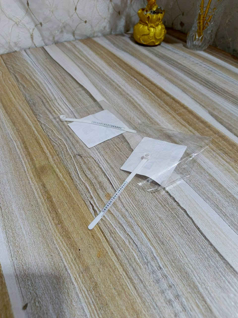 فيته قياس الأصابع لمعرفة قياس الخواتم القطعه 1000 اكو قطعتين
