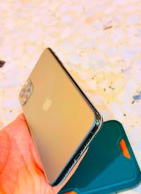آيفون ١١ برو ماكس • ٢٥٦ • بطاريه ١٠٠