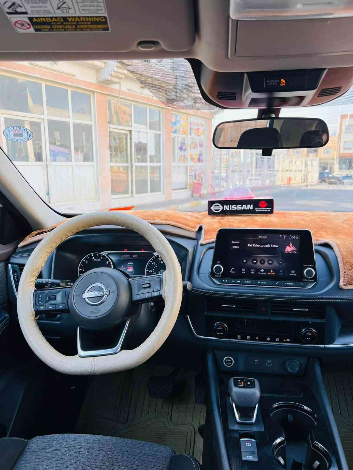 نيسان روج2023SVكلين
بدون صبخ بدون تعديل 
بدون ايرباك 
كيرمحرك شه رت
3بستن
مابي سلايت سياره
سعر160مجال
***********
عقره
