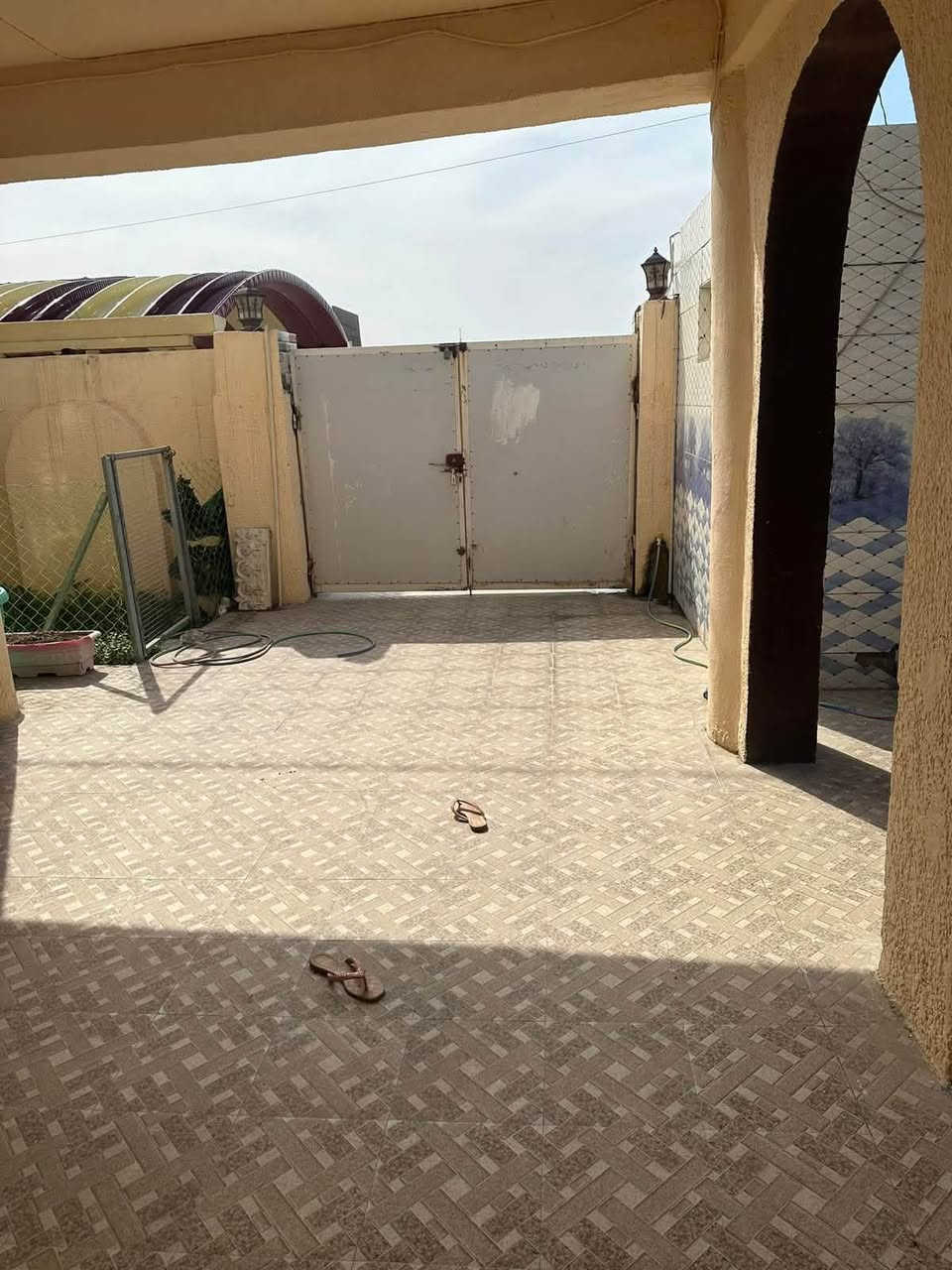 ٢٠٠م • ٥ غرف • الطشاش