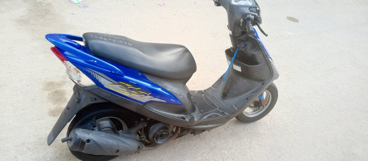 سلام عليكم دراجه كفاله عامه صارله ٤تشهر طالعه حاويه ختم واحد سعر خاص رقم ***********
