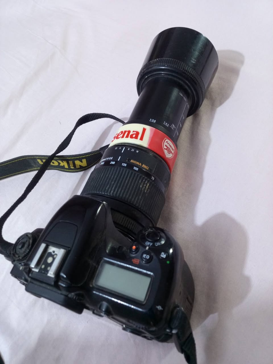 كامره نيكون D7500شاشه لمس نضيفه ما مفتوحه عدسه 70-300 السعر 525 السكن بغداد الجديده
***********
