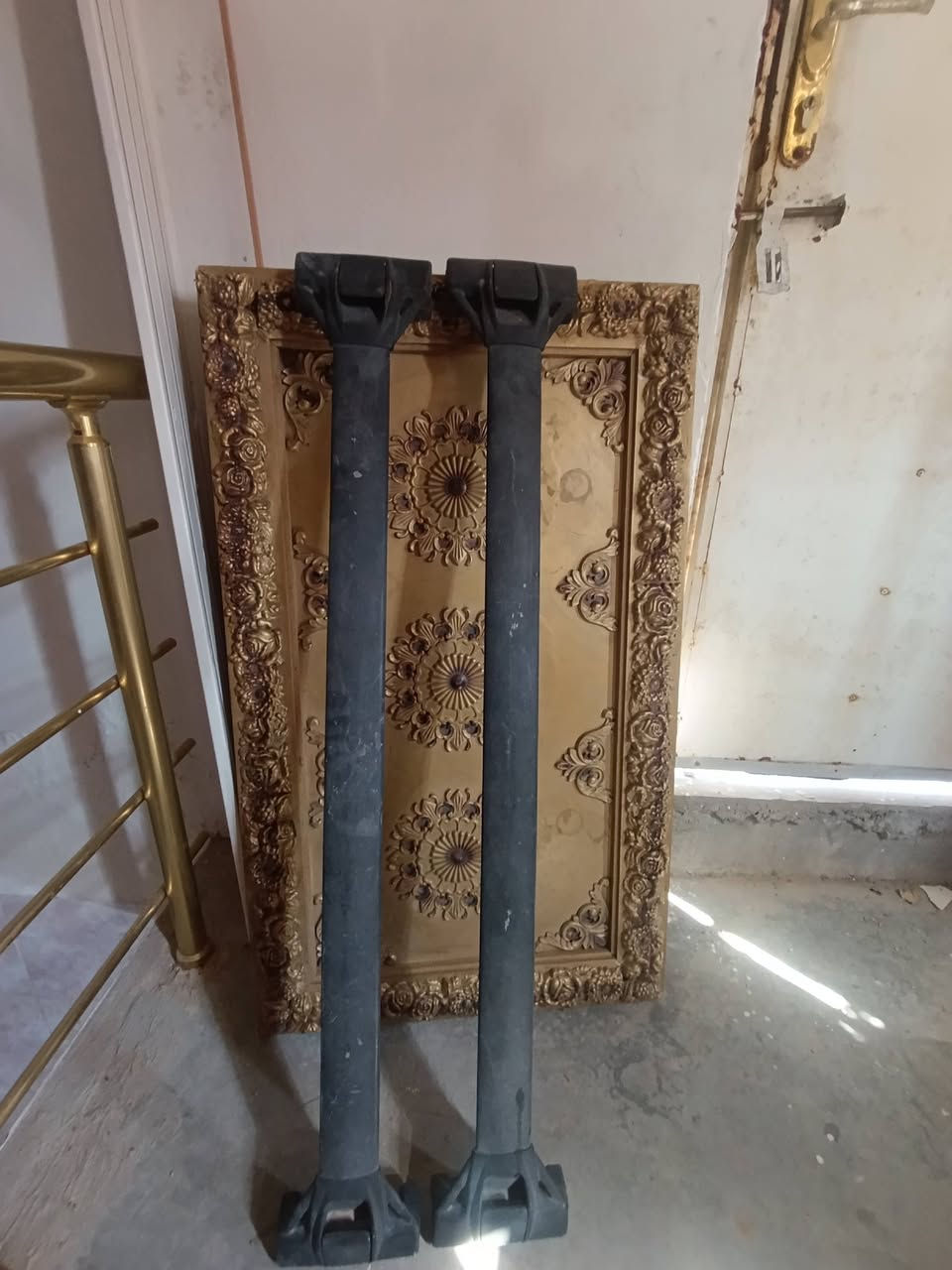 حصان جيب شيروكي موديل 99 إلى 2004 السعر 35الف زوج اسبايدرات السعر 50الف
***********
