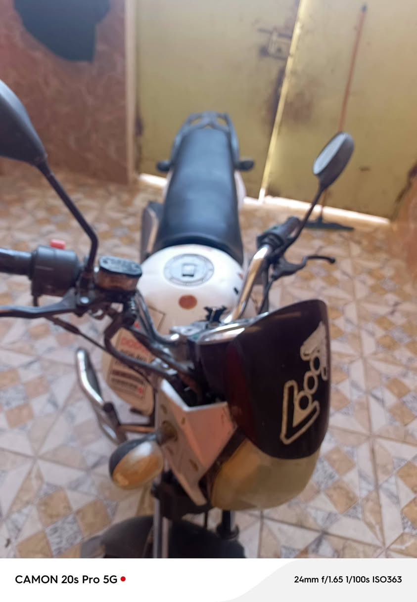 للبيع سنكي موديل 16
امجفت قبل 3يام 
ماطور كامل من كل شي بس شغل وانطلق
للستفسار اتصل على رقم 
،***********

نص مكتوب في الصور:
- CAMON 20s Pro 5G 24mm f/1.65 1/50s ISO426
- CAMON 20s Pro 5G 24mm f/1.65 1/100s ISO309
- CAMON 20s Pro 5G 24mm f/1.65 1/50s ISO641
- CAMON 20s Pro 5G 24mm f/1.65 1/100s ISO363