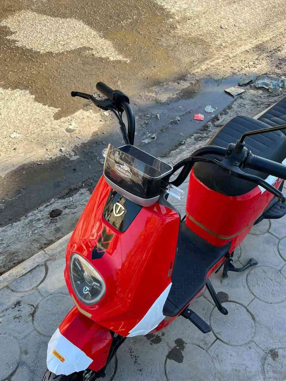 السلام عليكم 
دراجه شحن تسيلا للبيع 
ملف 2000w
6بطاريت 
البطاريات تاخذهن بل كارتون جديد غير مستعمل 
تاير 12نفس مال ماكس 
دراجه نضيفه كلش  
مكاني بابل الحله 
السعر 425وبي مجال
اي استفسار اتصال 

***********

