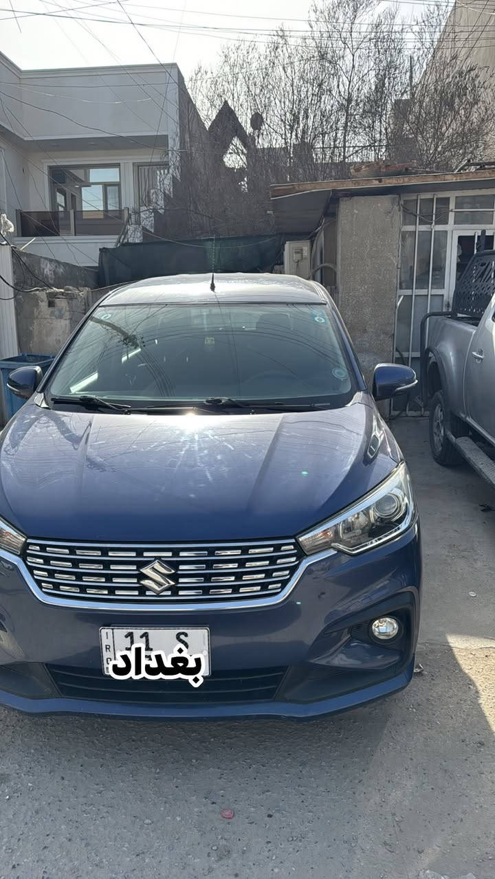 للبيع مصلحه سوزوكي ارتيكا مو يل 22 
فول مواصفات شفط مري كهرباء 
بصمه مو سويج 
بسعر 123 بيه مجال للشراي 
للاستفسار ***********
ماشيه 88 كيلو

