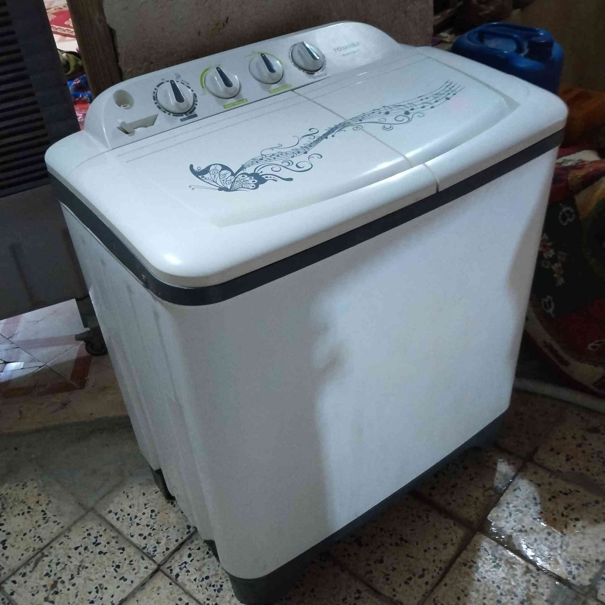 غساله مامستخدمه  هواي شرط الغسل وتنشيف بكانه الشهداء الدبيه سعر مناسب
