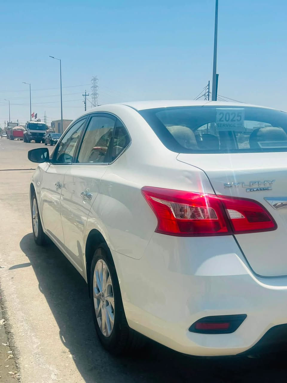 سلام عليكم نيسان سنتره للبيع مديل ٢٥بعديه زيرو ماشيه٦٠٠٠سياره كفاله عامه من كلشي لسعر١٢٨ لعنوان لبصره***********
