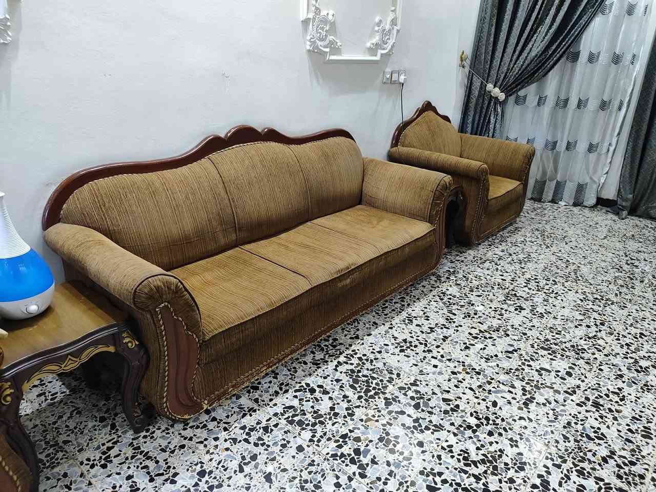 السلام عليكم تخم للبيع ١٠ مقاعد الموقع شهداء ابو غريب 
اي استفسار اتصل برقم ***********
