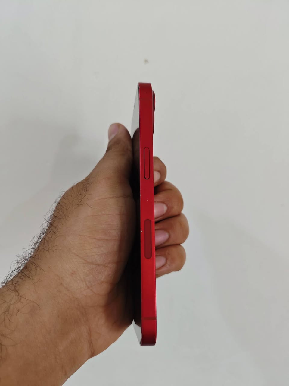 ايفون 13 عادي ذاكرة ١٢٨ بطاريه ٨٧ نضافه الجهاز مثل ما موضح بالصور كفاله عامه اي قطعه ما مبدل فقط الجهاز بدون ملحقات للبيع ٤٠٠ وبي مجال او مراوس عنواني شط العرب ***********

