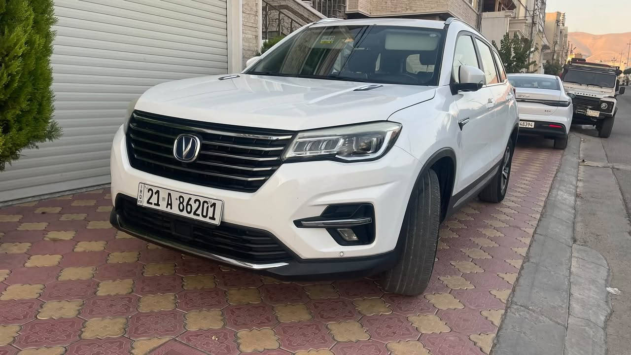 شان جان cs75 مودیل 2019  مواصفات پلاتینیوم ماشی 127000 سعر 9800$ قفل  بدون صبخ***********
