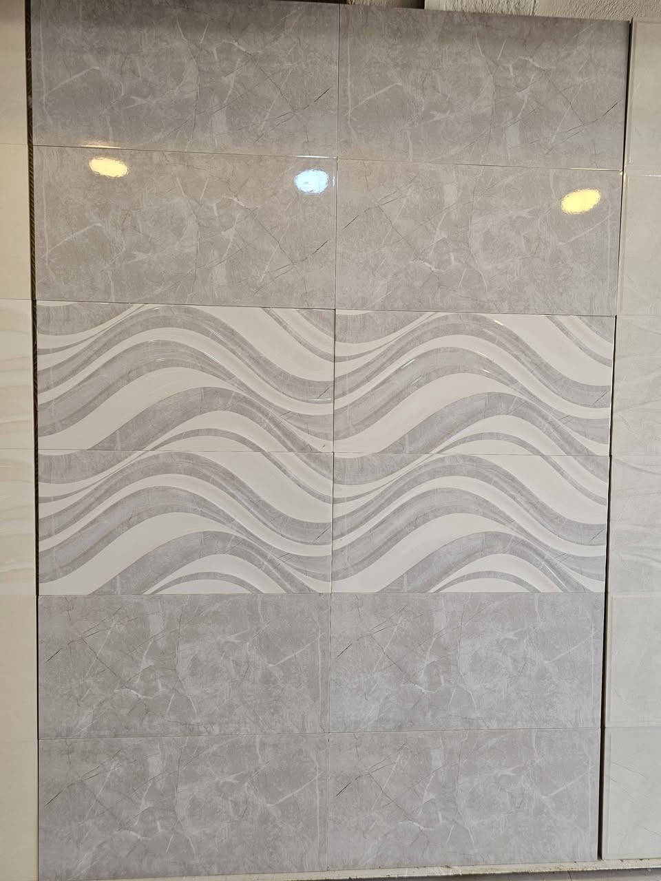 #جداري سيراميك شركة #كارينو بقياس 30*60 متوفر الآن لدينا...

- عدالة 100% 🔥
- دقة ولمعان ✨️
- صلابة وقوة 💪

للتواصل// *********** |  *********** 

العنوان: واسط الزبيدية - الشارع الصيني - تبعد عن بوابة #الجسر الزبيدية 800 متر
