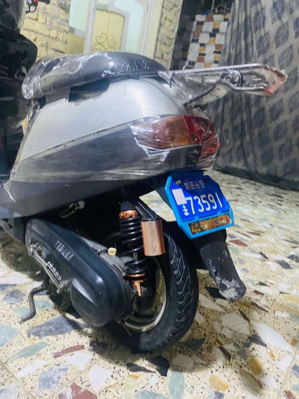 السلام عليكم للبيع دراجه بطه سرعه 60,  🚳👌
محرك مكفول شرط ربع نكره هندر سلف شغال مابيها كل نقص كهربائيات كلهن شغالات كابريتر تفصيخ  جديد اكسل نضيف دبل خلفي رياضي ابو دبه دبلات امامي شغالات مابيههنً قطره دهن 
الدراجه نضيفه مال بيت شوفت عينك 
يحتاجلهه باتري علمود يشتغل السلف 
مكاني بغداد مدينه الصدر  📍👇
سعر 250 وبيهه مجال قليل 
رقمي ***********
