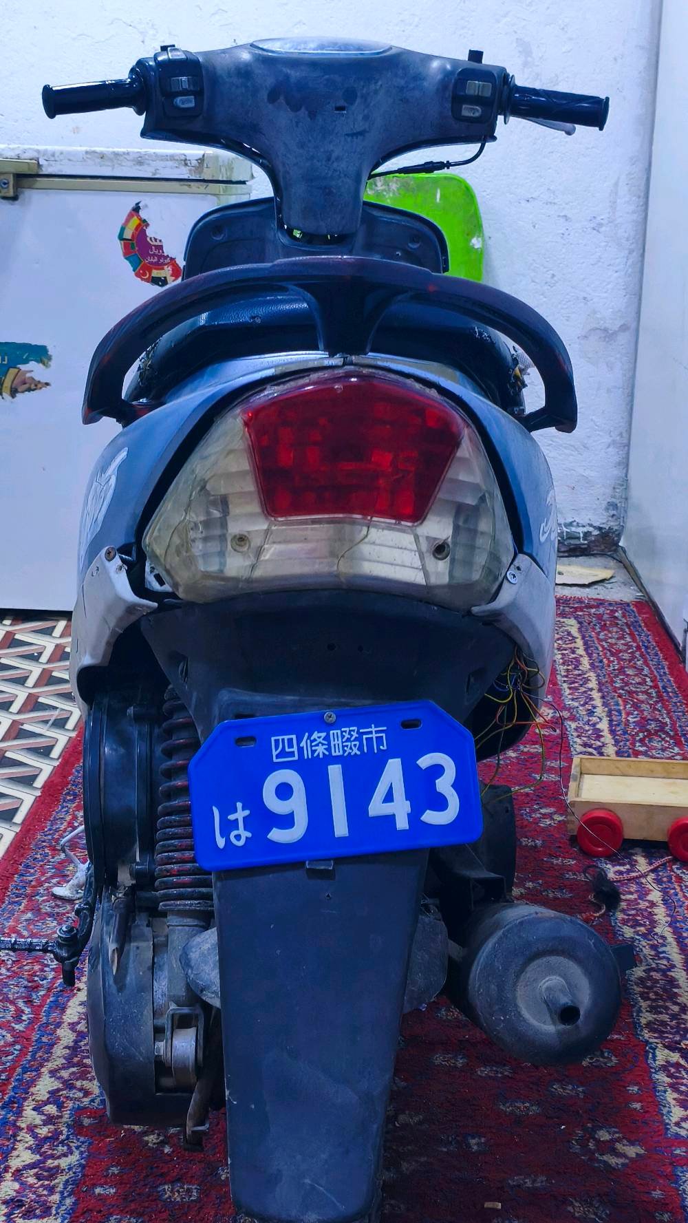 السلام عليكم دراجه ماكس منغولي يابان كلشي ما بيهه يرادلهه فقط ضفيره باله لن الضفير مالتهه تجاريه و ستان وسط مكسور و دراجه 55 مبوشه بیه شلعه و معدل دراجه ما متعوبه سعر 475 و