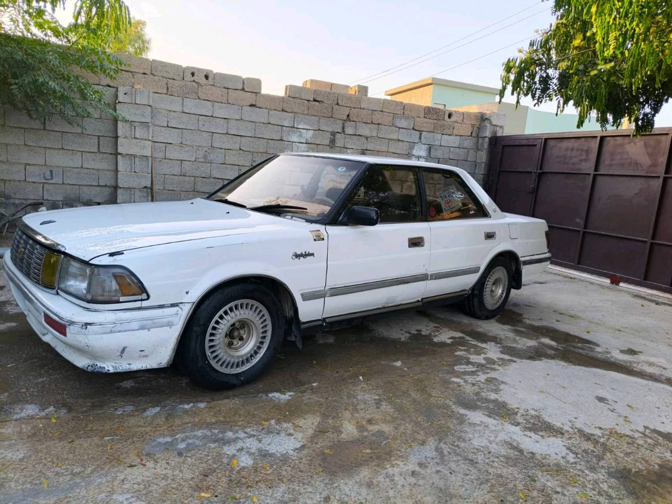 هارتوب موديل 90 رقم ديالى انكليزي مكفولة مكينة وكير وكص ونقل كفاله حدادية خلفي وامامي جديد
تخم تاير بكلايتات جديد مازدات وزنون عالي ناصي جديد ***********