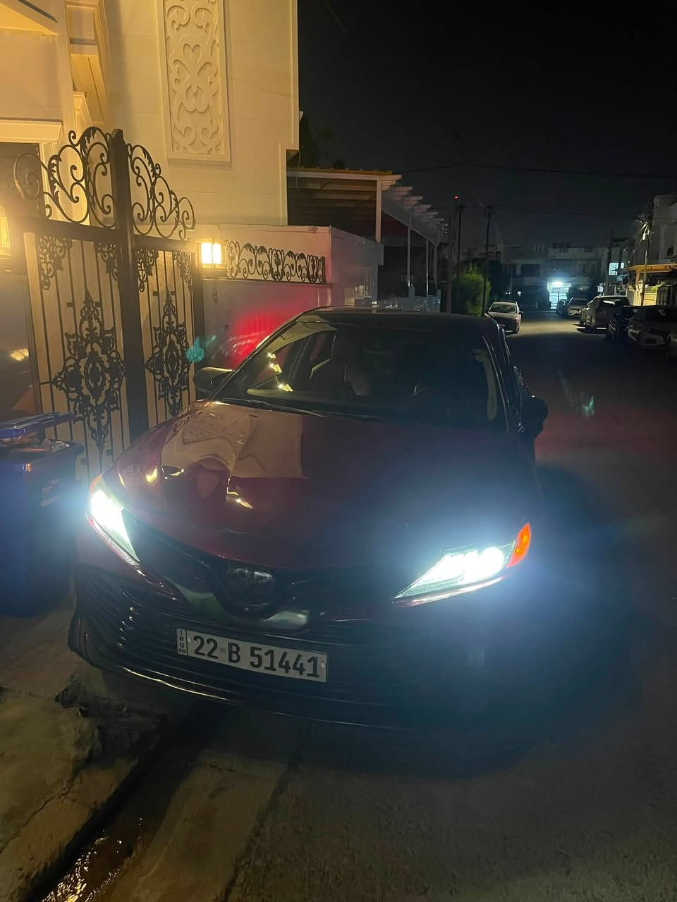 كامري موديل ١٨ XLE فول مواصفات 
بنوراما 
داتاشوب 
كامرات ٣٦٠ درجه
رادارات توقف ذاتي امامي خلفي
سماعات GBL+ دمام
مكينه V6 
شرط مكينه وكير على وضع شركه
سنويه بسمي 
هزه جديده 
بجم كبس وصور بل منشور
سعر ١٦٥
اتصال *********** وبي وتساب
