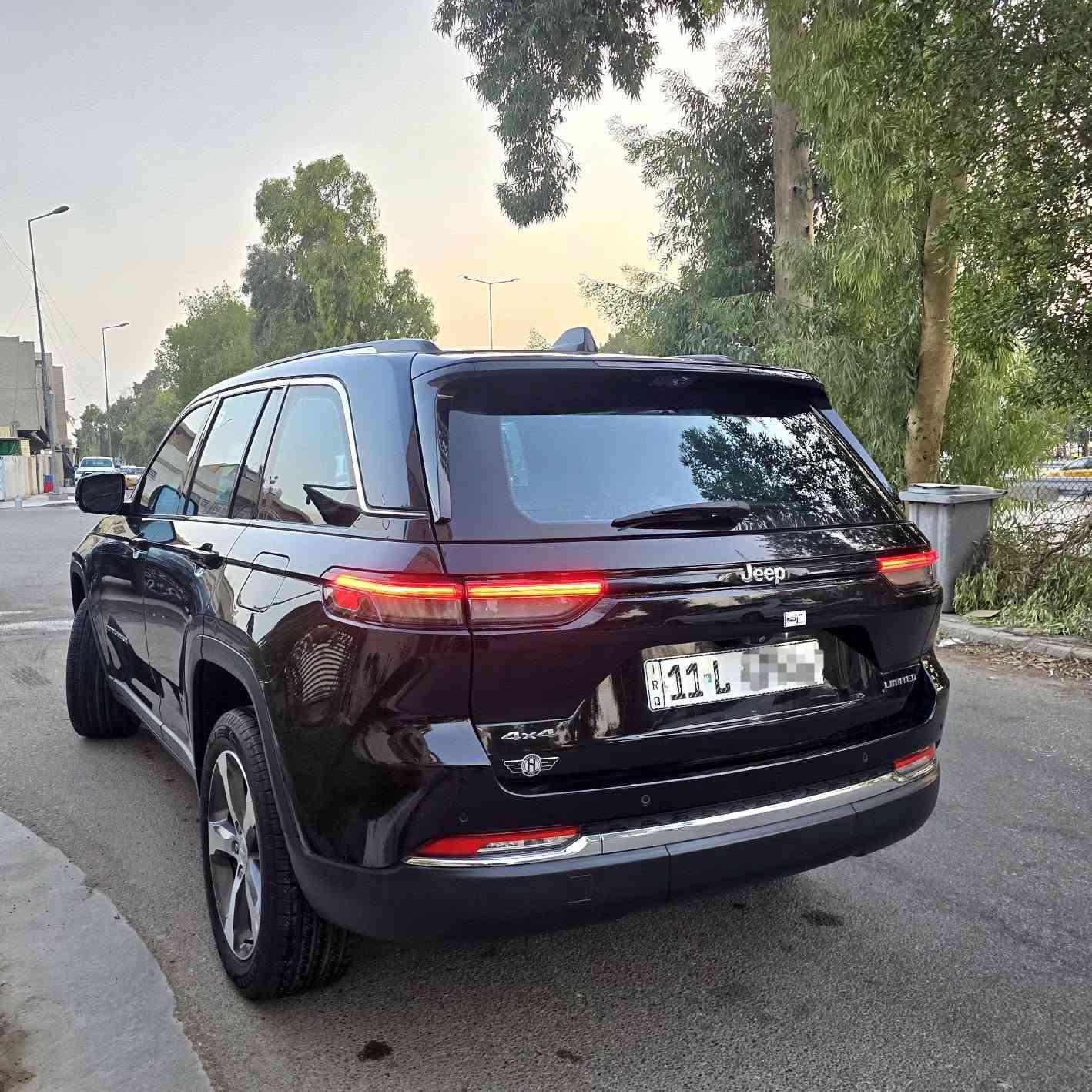 سلام عليكم ..... اخوان عندي جيب لمتد بلص 2023 خليجيه وكالة هارلم لون اسود رقم بغداد بأسمي .... اخوان السياره جديده جدا جدا ومكفوله من الضرر والصبغ والبارد وحتى من الشخط ... سعرها 34800$ واي استفسار هذا رقمي ***********
مكان السياره بغداد حي القادسبه 
مواصفاته 
محرك 4 سلندر تيربو 2000cc
بانوراما 
فور ويل
خمس كامرات 
رادار امامي 
رادارات جانبيه 
باب خلفي كهرباء 
كشنات جلد 
تدفئه وتبريد كشنات
خمسه راكب 
كشنات وستيرن كهرباء + خزن ميموري 
ويل كب حجم 20
مري شفط
شاحن 
سستم صوت بغداد, العراق
