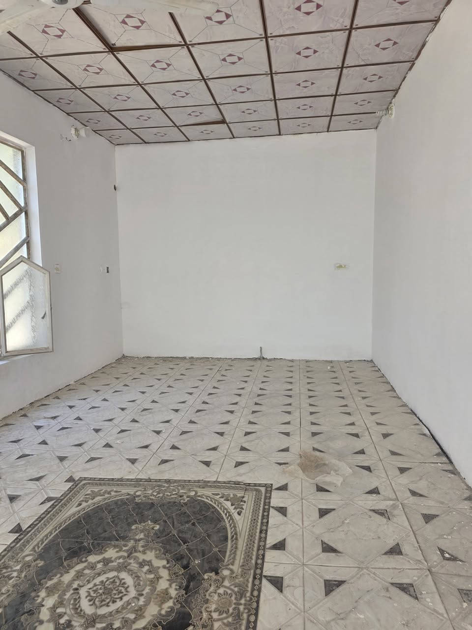 يا الله يتوفر دار للبيع المساحه ٤٠٠م حي الزهراء نزلت الزراعه غرفتين وصاله واستقبال ومطبخ وصحيات بناء بلوك على الشارع الرئيسي للأستفسار ***********
***********
